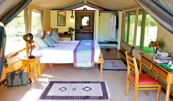 Read more about the article 6 Days Nairobi Amboseli Ziwani Tsavo East West